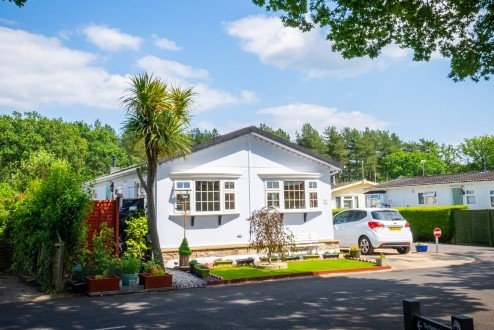 Residential Park Homes for sale at Oaktree Park, Ringwood, Hampshire