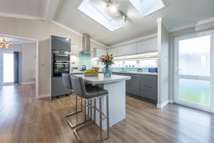 Omar-Ikon-Park-Home-Kitchen2