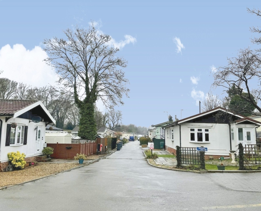 Residential Park Homes for sale at Brookside park, Bedford Bedfordshire