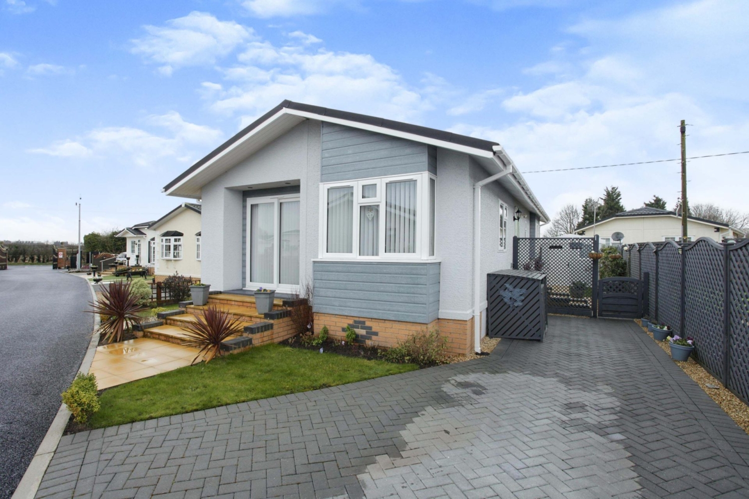 Park homes for sale in Middlewich View Kinderton Park