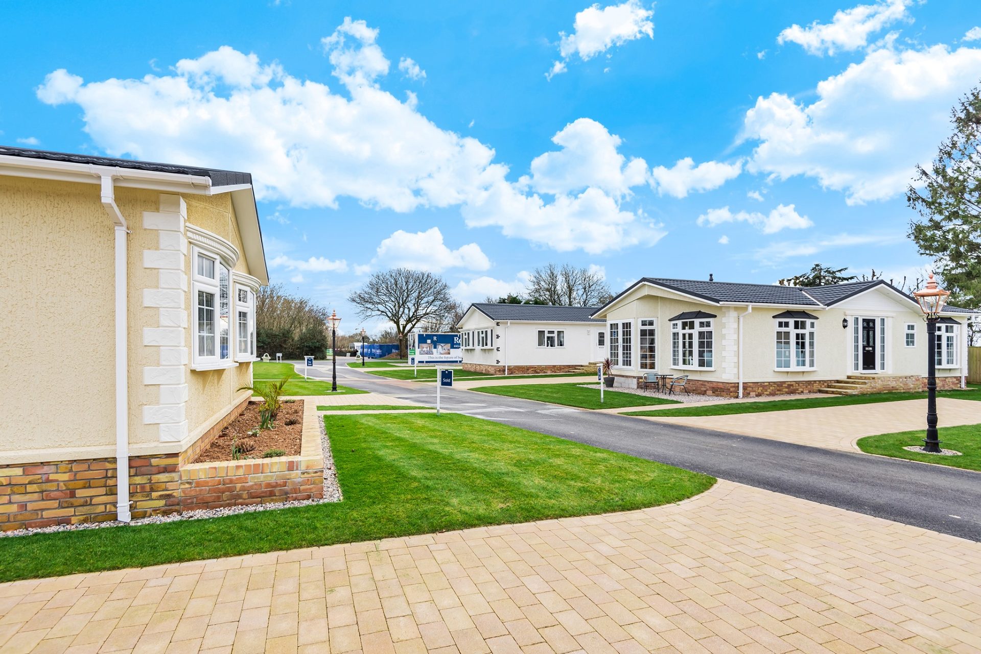 Park homes for sale in Saltash View Dolbeare Court