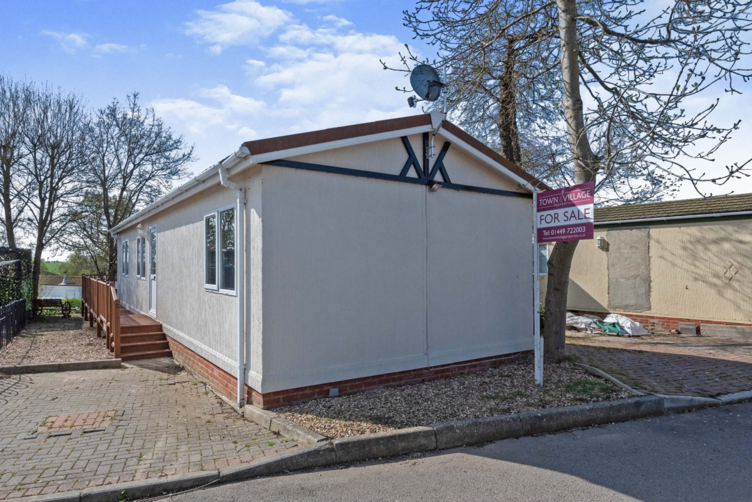 Park Homes for Sale in Ipswich Visit Blueleighs Residential Park