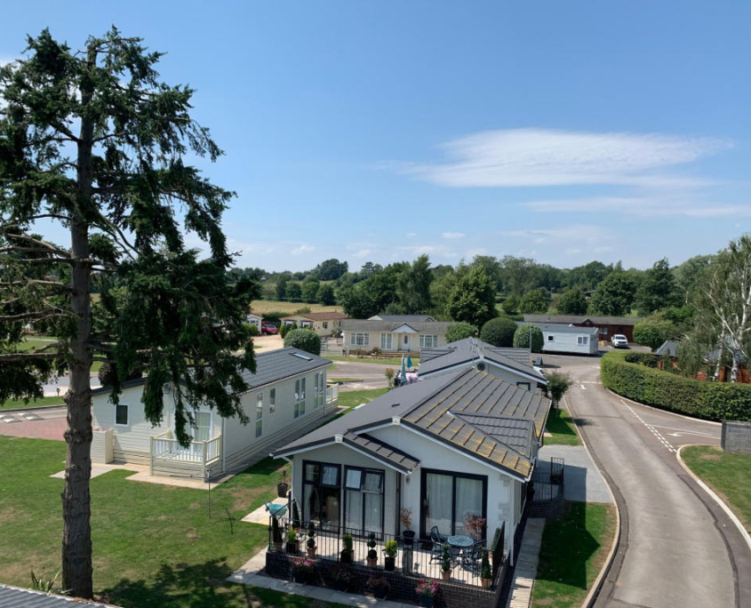 Park homes for sale Tewkesbury Cotswold Grange Country Park