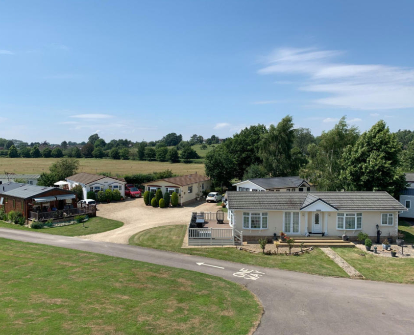 Park homes for sale Tewkesbury Cotswold Grange Country Park