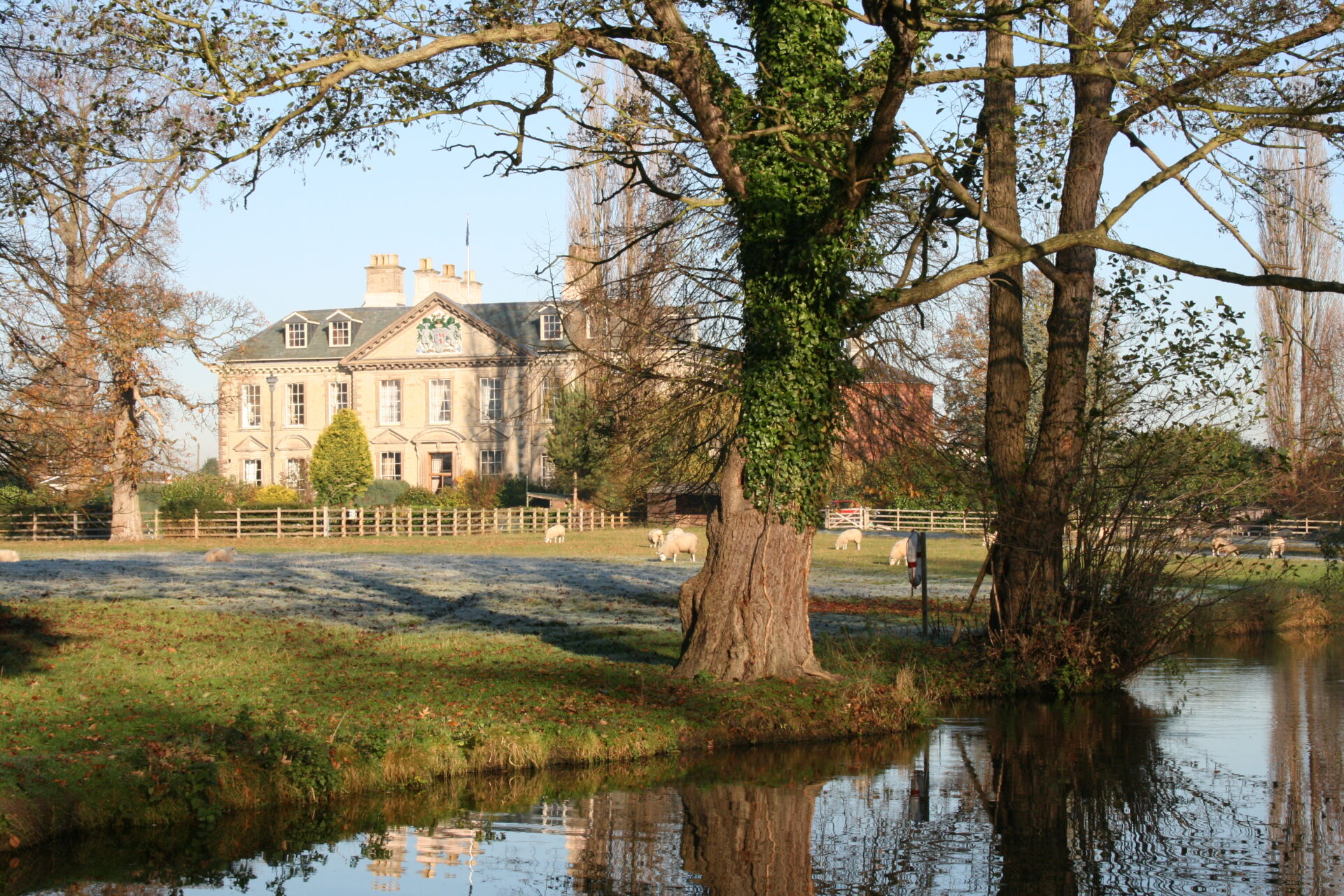 Park Homes for Sale in Henley in Arden View Wootton Hall Park