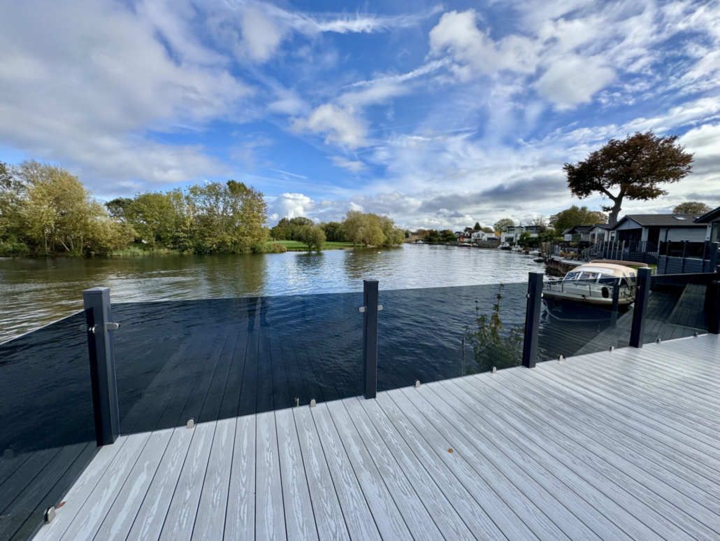 Staines-Upon-Thames, Surrey