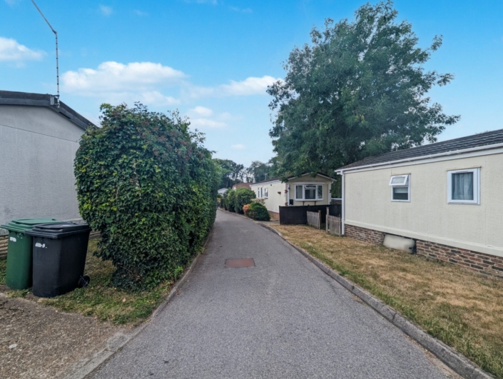 Brockham Hill Park Homes near Tadworth Residential Park Homes for sale at Brockham Hill Park, Tadworth, Surrey