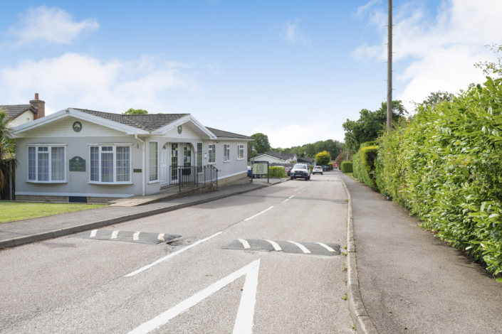 Brockham Hill Park Homes near Tadworth Residential Park Homes for sale at Brockham Hill Park, Tadworth, Surrey