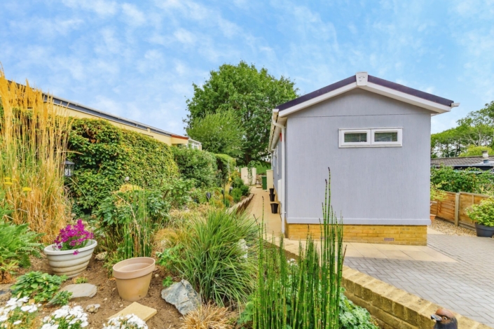 Quickmove Properties Hedge Barton Park (27)